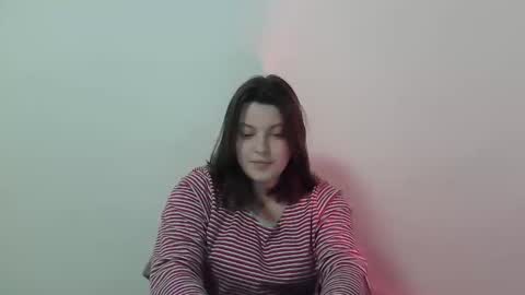 girl_leya online show from 10.25.25