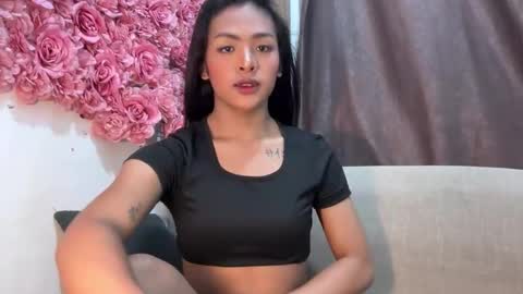 queen ronna online show from 10.25.25