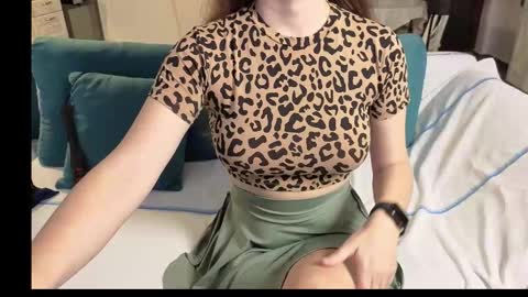 Snapshot of girlfrend10 chatting on 12.14.25 Girlfriend online show from 12.14.25