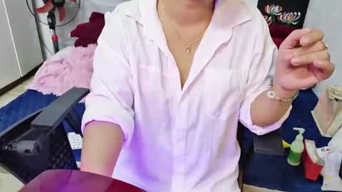 girlhanoi online show from 11.14.25