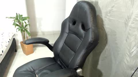 Ariana Sophia.  online show from 12.26.24