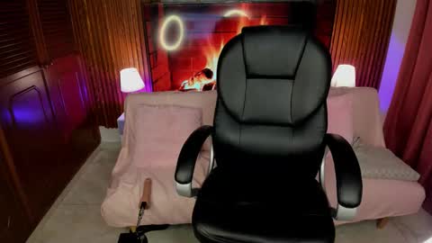 Isabella online show from 02.04.26