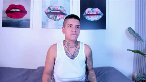 girls_inlove online show from 11.14.25