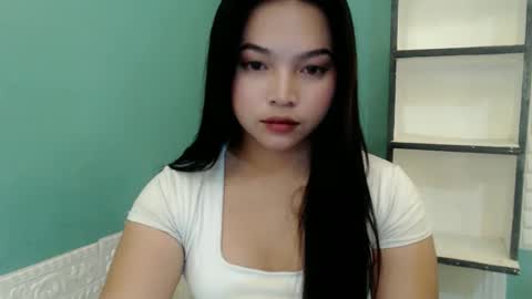Rhaine online show from 09.13.25