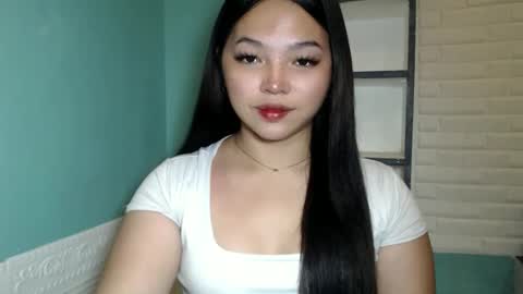 Rhaine online show from 10.19.25