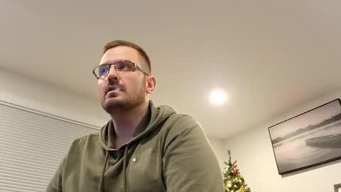 Snapshot of girthylax51 chatting on 01.04.25 BIG K online show from 01.04.25