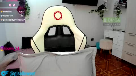 Gisella  online show from 04.18.26