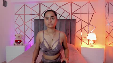 GISELLE ROLDAN online show from 03.02.25