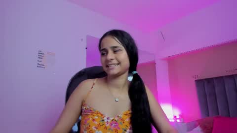GISELLE ROLDAN online show from 03.06.26