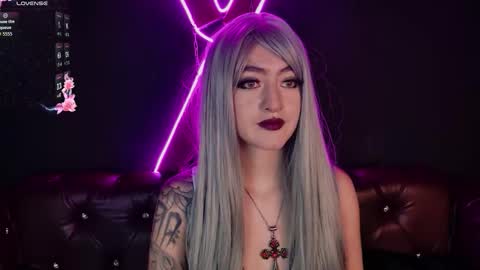 Snapshot of giselx_xx chatting on 12.15.25 GISEL online show from 12.15.25