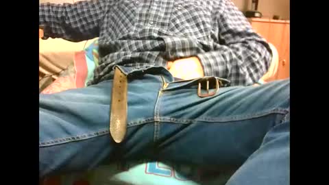 Snapshot of giulio__35 chatting on 02.06.26 giulio__35 online show from 02.06.26