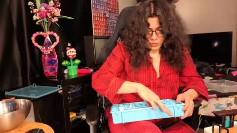 glaceon9 online show from 03.07.25