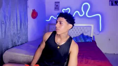 Snapshot of glader_guy chatting on 09.24.25 only for you bby online show from 09.24.25