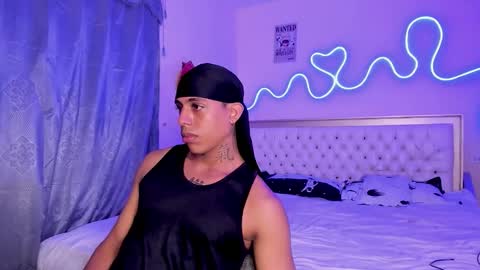 Snapshot of glader_guy chatting on 09.30.25 only for you bby online show from 09.30.25