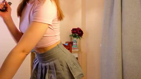 Snapshot of gladyshankins chatting on 10.28.25 Call me Daisy online show from 10.28.25