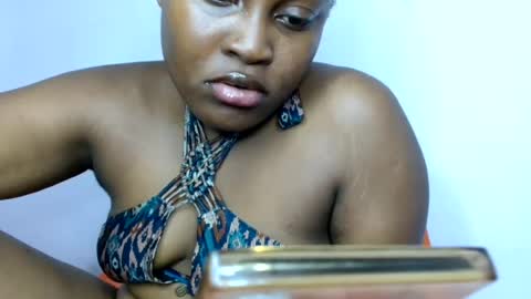 Snapshot of glamslut8 chatting on 07.28.26 sweet girl online show from 07.28.26