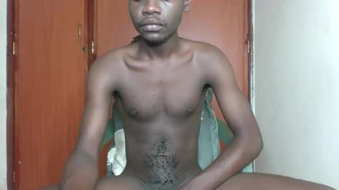 Snapshot of glane_ chatting on 12.20.25 James online show from 12.20.25