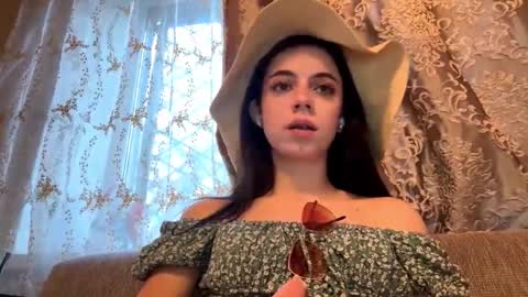 Snapshot of glendahammond chatting on 03.02.26 glendahammond online show from 03.02.26