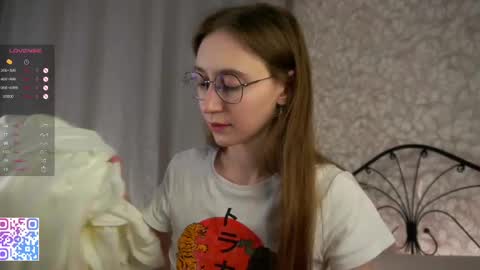 Snapshot of glennabardy chatting on 03.02.25 Sandra online show from 03.02.25