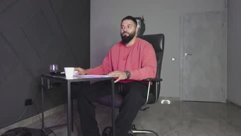 Matthew .. for short call me Matt online show from 10.30.25