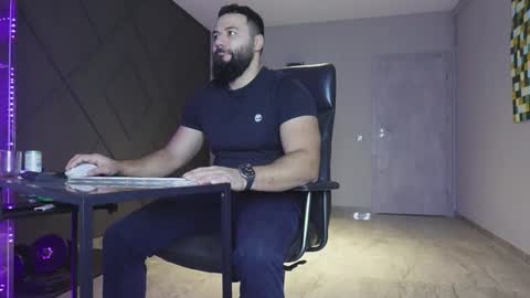 Matthew .. for short call me Matt online show from 12.20.25