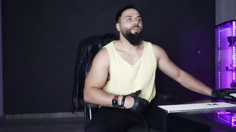 Matthew .. for short call me Matt online show from 04.18.26