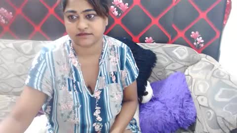 Snapshot of glitter_candy chatting on 03.08.25 glitter candy online show from 03.08.25