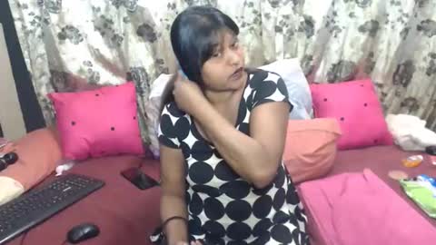 Snapshot of glitter_candy chatting on 09.25.25 glitter candy online show from 09.25.25