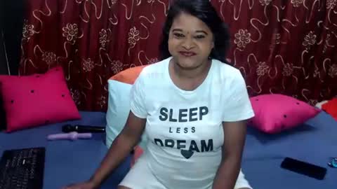 Snapshot of glitter_candy chatting on 11.23.25 glitter candy online show from 11.23.25