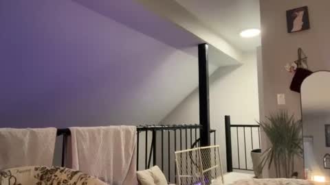 Snapshot of globberton chatting on 01.28.25 Baby Bimbo online show from 01.28.25