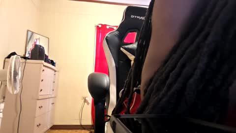 glomightyj online show from 03.29.26