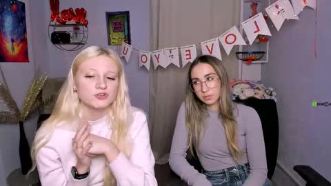 gloria_flower_ online show from 02.13.26