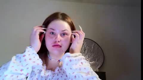 Snapshot of gloria_thomas chatting on 02.05.26 gloria_thomas online show from 02.05.26