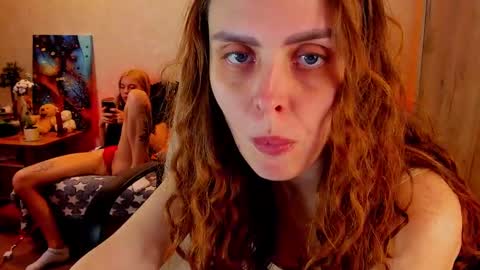 Snapshot of gloria_wood chatting on 12.05.24 Gloria Wood online show from 12.05.24