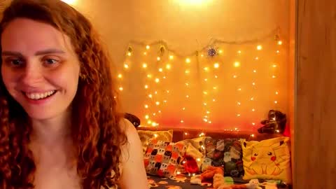 Snapshot of gloria_wood chatting on 01.03.25 Gloria Wood online show from 01.03.25