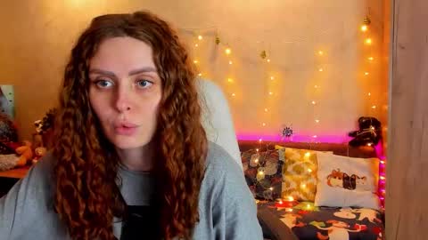 Snapshot of gloria_wood chatting on 01.12.25 Gloria Wood online show from 01.12.25