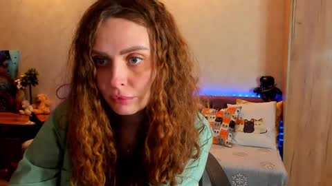 Snapshot of gloria_wood chatting on 01.18.25 Gloria Wood online show from 01.18.25