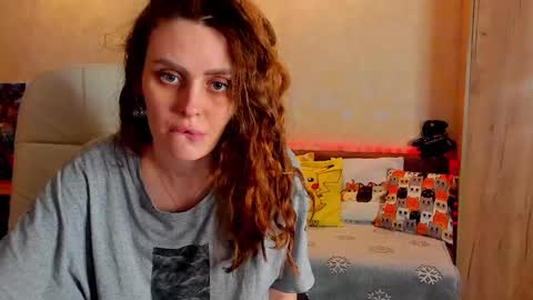 Snapshot of gloria_wood chatting on 01.19.25 Gloria Wood online show from 01.19.25