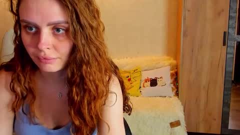 Snapshot of gloria_wood chatting on 02.20.25 Gloria Wood online show from 02.20.25