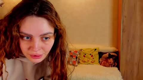 Snapshot of gloria_wood chatting on 02.26.25 Gloria Wood online show from 02.26.25