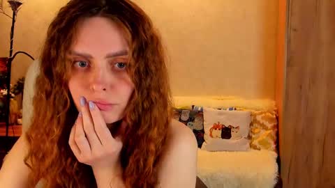 Snapshot of gloria_wood chatting on 03.04.25 Gloria Wood online show from 03.04.25