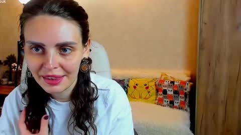 Snapshot of gloria_wood chatting on 10.05.25 Gloria Wood online show from 10.05.25