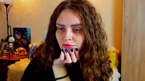 Snapshot of gloria_wood chatting on 10.22.25 Gloria Wood online show from 10.22.25