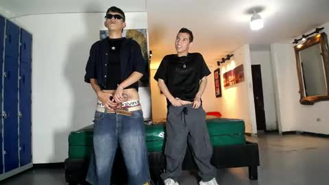 Snapshot of gnecos chatting on 05.03.26 THOMAS AND DAMIAND online show from 05.03.26