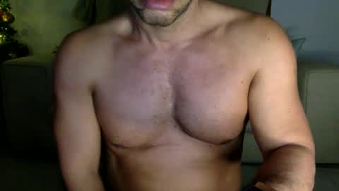 Snapshot of gnegneita chatting on 12.22.24 gnegneita online show from 12.22.24