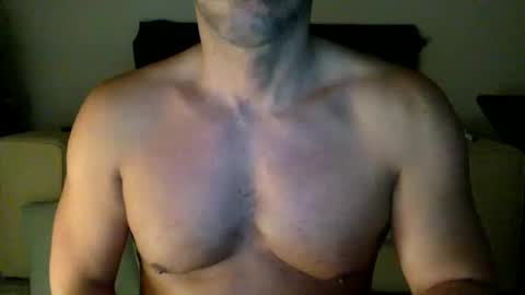 Snapshot of gnegneita chatting on 12.18.25 gnegneita online show from 12.18.25