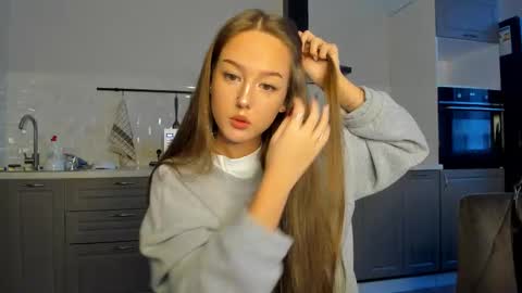 Lina online show from 12.17.25