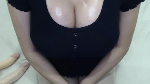 Snapshot of goath_08 chatting on 10.30.25 goath_08 online show from 10.30.25