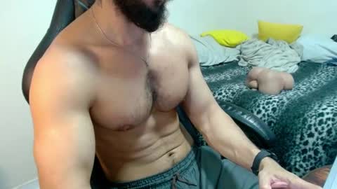 Snapshot of god_hunkules chatting on 11.19.25 god hunkules online show from 11.19.25