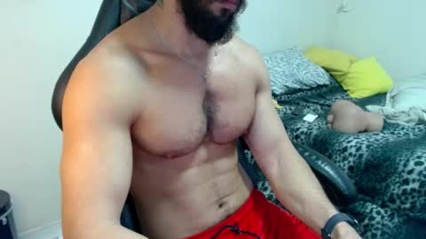 Snapshot of god_hunkules chatting on 12.01.25 god hunkules online show from 12.01.25